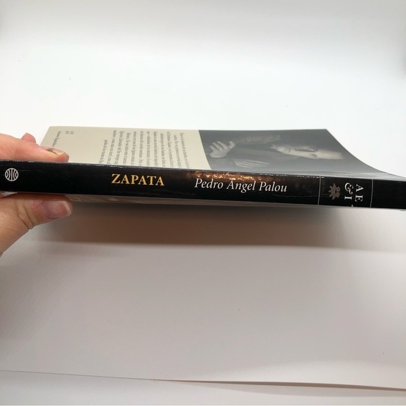 Zapata by Pedro Angel Palou - Spanish Book - Picture 2 of 5